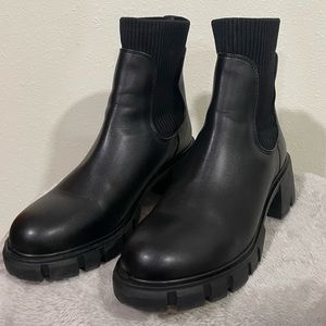 Steve Madden-Hutch boots. Worn once. Size 9. Color black.